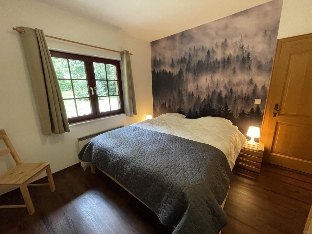 Ardennes Villa With Riverside Garden And Views Atzerath Bagian luar foto