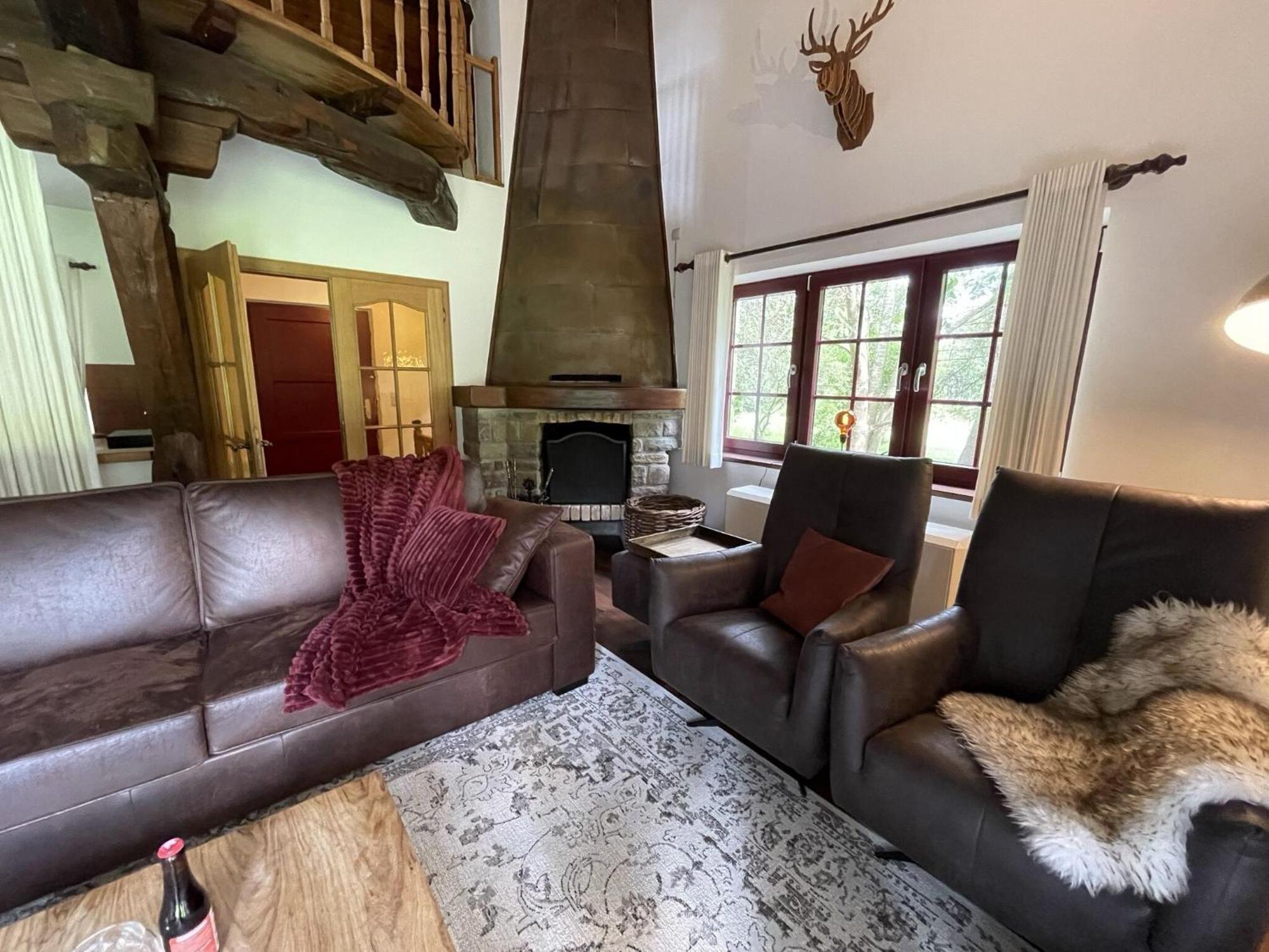 Ardennes Villa With Riverside Garden And Views Atzerath Bagian luar foto