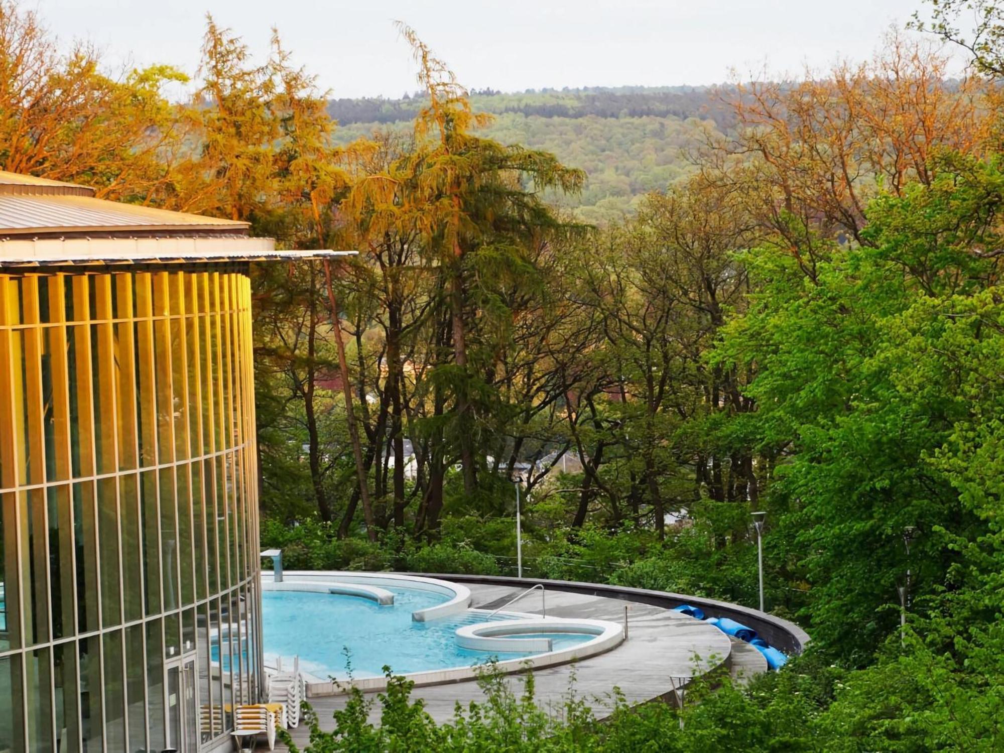 Ardennes Villa With Riverside Garden And Views Atzerath Bagian luar foto